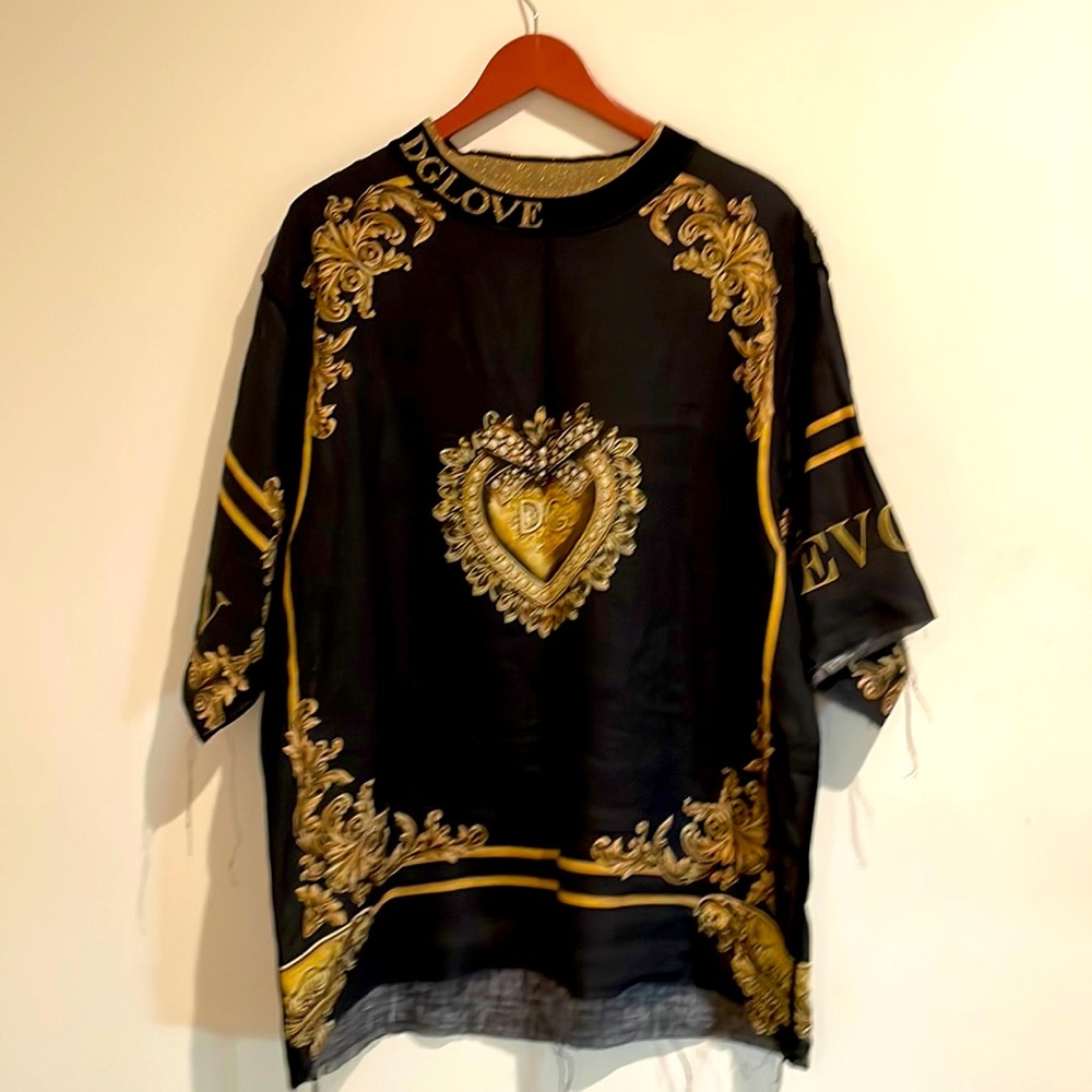 Dolce & Gabbana shirt size L.  Black and gold